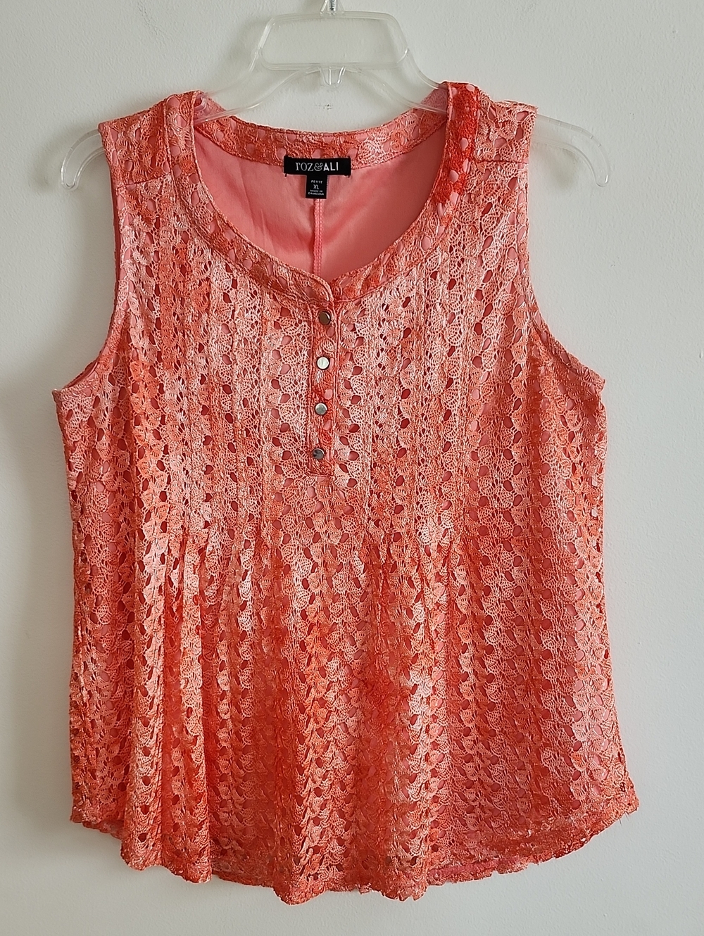 Roz & Ali Coral Lace Button-Front Sleeveless Top